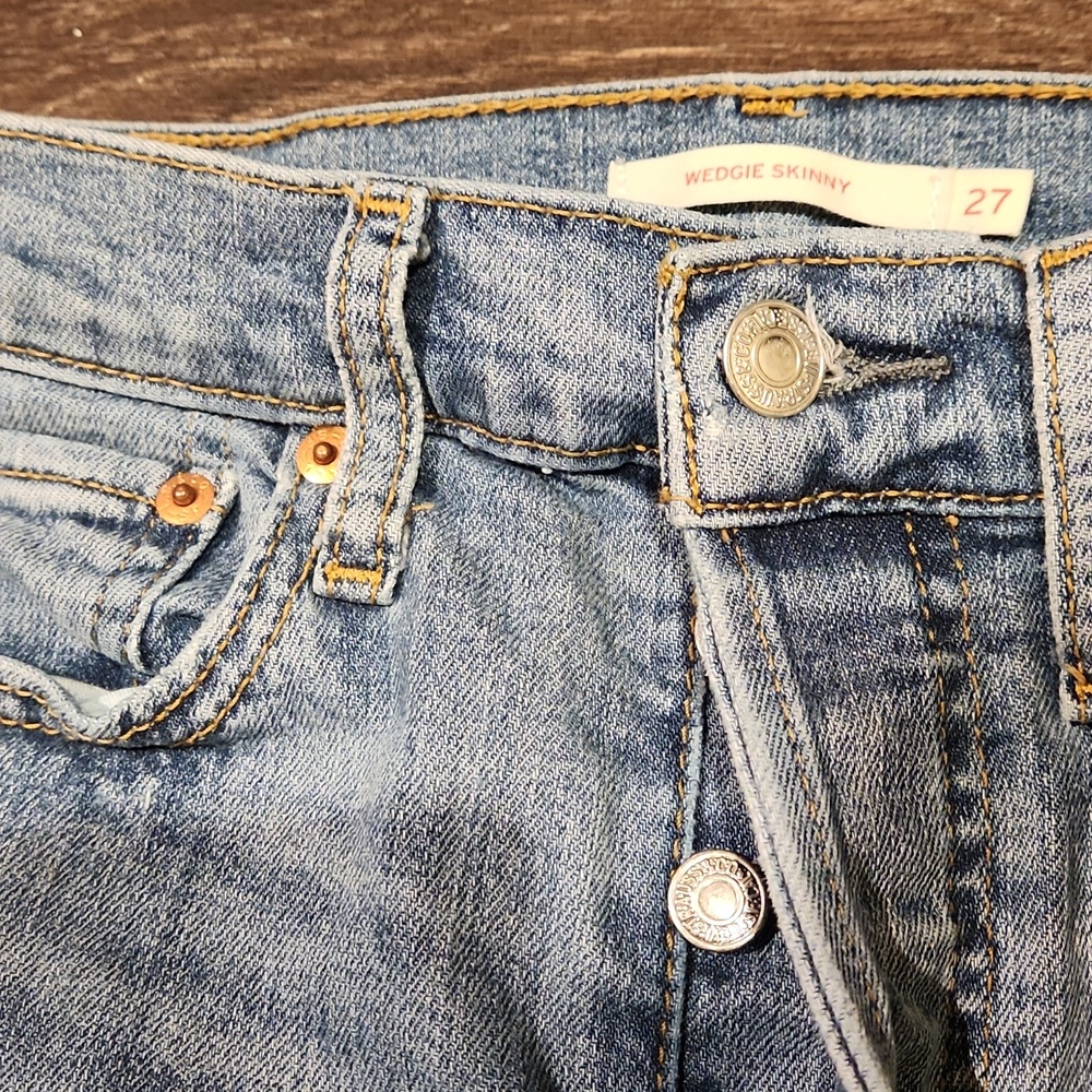 ❤️ LEVIS WEDGIE SKINNY HIGH RISE JEANS, DISTRESSED, 4 (27) - Picture 7 of 11